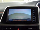 バックガイドモニターで、後方を確認しながら安心して駐車することができます。運転初心者も熟練者も必須の機能ですよ!