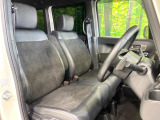 運転席シート廻りは使用感も少なく、良好な状態となっています。丁寧に使われていたことがよくわかりますね。