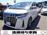 遠方のお客様への販売も可能ですが、中古車の上一度ご来店いただき、現車確認いただく必要がございます。