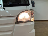 希少車!!スライド式幌付きのトラックが入荷です♪AM/FMラジオにETC装備です☆お仕事にいかがでしょうか??ご来店にて現車確認いただけるお客様のみの販売とさせていただいております。