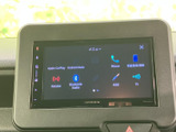 快適なカーナビゲーションとオーディオ体験を、使いやすいインターフェースで実現。Apple CarPlayやAndroid Autoにも対応し、スマホとの連携もスムーズです。
