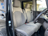 運転席シート廻りは使用感も少なく、良好な状態となっています。丁寧に使われていたことがよくわかりますね。