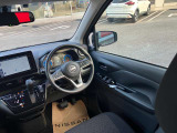 開放的で周囲が広く見渡せる運転席は車両の感覚がつかみやすくて安心安全です♪