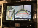 全方位モニターがついています! 車の周囲を360&deg;安全確認できるので、普段の駐車はもちろんの事、縦列駐車や幅寄せの際にも活躍してくれますよ。