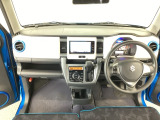 【前方視界】開放的な前方視界!運転がしやすく疲れにくいです♪窓が大きく、見通しがとっても良いおクルマですよ♪