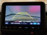 バックカメラ搭載です!車庫入れが苦手な人はもちろん、車両感覚に自信がある人にもお勧めです!見えない箇所が見えるようになるので、低い障害物や隠れてしまっている子供の存在等にも気付く事が出来ます。