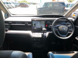 【インパネ全体】手が届きやすく、どなたでも運転しやすいです。シンプルで使いやすい設計になっています!