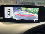【360&deg;ビューモニター】専用のカメラにより、上から見下ろしたような視点で360度クルマの周囲を確認することができます☆死角部分も確認しやすく、狭い場所での切り返しや駐車もスムーズに行えます。