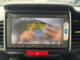 バックでの駐車が苦手な方や運転にあまり自信のない方でも後方の視界をしっかりサポート。安心して車庫入れが出来るバックカメラを装備しています!