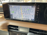 [日産純正ナビ]遠くへのお出かけする際の心強い味方です!細かい所までの詳細地図が出たり、目的地の登録件数が多く便利で快適です。