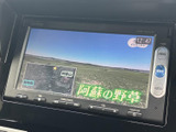 停車中には、地上デジタル放送を視聴できます。休憩時間などに、ニュースや番組を楽しんでリフレッシュできます。快適な待ち時間を過ごせます。