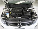 ●Volkswagenを知り尽くしたスペシャリストが隅々まで整備●各モデルの情報がインプットされた専用テスターで過去の細かな不具合を確認。モデルごとや部位ごとに専用スペシャルツールを用いて整備します。