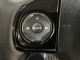 ステアリングリモコンは、運転中でも簡単に音量調整やチャンネル変更もできます!わき見運転防止にもつながるので安心です♪