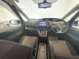 運転席・インパネまわりの画像です!隅々までクリーニング済み☆キレイな車内でドライブがより一層快適にお楽しみいただけると思います!