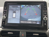 アラウンドビューモニター(全方位カメラ)付きなので、狭い道も車庫入れも丸見えで安心!ソナーで障害物を警告するのでバックが苦手な方も、得意な方も安全度UP!