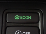 エンジン、エアコンなどを制御し低燃費な『ECONモード』に、また走りを楽しみたいとき、空調など快適性を重視したいときにはスイッチOFFで通常モードに切り替えができます!