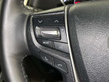 ステアリングスイッチ装備!運転しながら手元でオーディオの操作などができます。