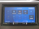 パイオニア社製の社外品ナビです。基本的な機能も備わり、操作も簡単です。