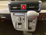 納車前にはプロのメカニックが、各部の点検を行います。ディーラーにしか出来ない品質、そしてサービスできっと満足していただけると思います!