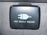 【アクセサリーコンセント】キャンプやスポーツ、アウトドアでのアクティビティはもちろん、災害・停電の際に助けにもなるAC100Vコンセントを装備♪ケータイやタブレット、ゲーム機器の充電にも♪