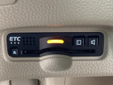 ETC車載器付。ETCが使用可能な道路通行料はキャッシュレスでスマートに走行できます。再セットアップして納車致します。