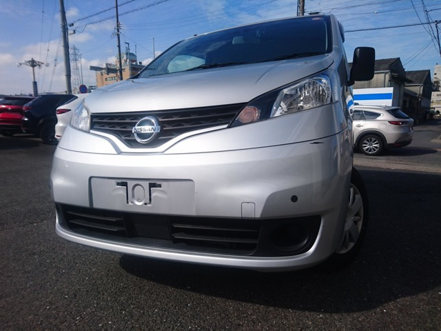 日産 NV200バネットバン 