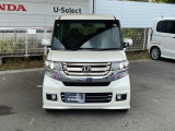 お客様に安全で快適なカーライフをお送りいただくために、中古車にも高いレベルの品質基準を設け、その基準に従って、全ての中古車について納車前整備を実施しています。
