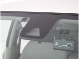サポカーは、高齢運転者を含めたすべてのドライバーによる交通事故の発生防止・被害軽減対策の一環として、国が推奨する新しい自動車安全コンセプトです。詳しくは販売店スタッフまでおたずねください。