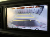 バックガイドモニターで、後方を確認しながら安心して駐車することができます。運転初心者も熟練者も必須の機能ですよ!
