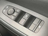 運転席オートが付いたパワ-ウインドスイッチです。