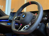 M5ツーリング  4WD 本革シート
