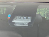 【トヨタセーフティセンス】走行中に前方の車両等を認識し、衝突しそうな時は警報とブレーキで衝突回避と被害軽減をアシスト。より安全にドライブをお楽しみいただけます。