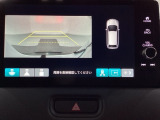 バックでの車庫入れも安心です! リアカメラが付いているバックモニター付のナビを装備しております。バンパーについているソナーや、操作線もついており距離感も画面から確認できます。