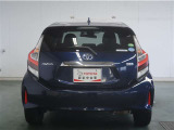 燃費の良さと静かな走りが魅力のハイブリッド車。ガソリン代を抑えながら、快適でスムーズなドライブを楽しめます。