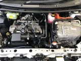 エンジンとモーターが協調して走る先進のハイブリッドシステム。地球環境に優しいパワーユニットです!排気量は1500cc!