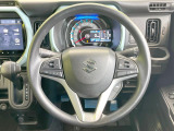 【ステアリングスイッチ】運転中、前方から目線をそらすことなく、オーディオ等の操作が可能な便利機能!安心&快適なドライブを演出してくれます♪