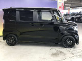 エンジンルーム、室内、クリーニング済みです。厳選したお車を屋内展示場にて展示中☆車両品質には自信がございます!ぜひ一度ご来店ください!!