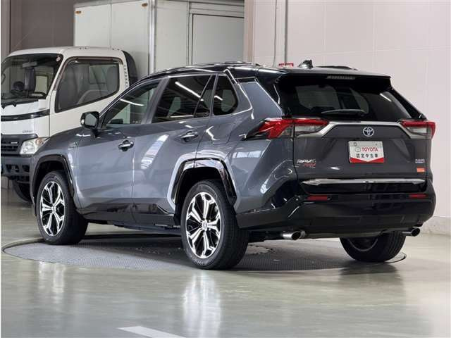 トヨタ RAV4 PHV 2.5 ブラック トーン E-Four 4WD の中古車詳細