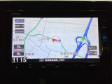 ナビゲーションはフルセグTV対応のGathers純正メモリーナビを搭載しています。Bluetoothオーディオ機能がありますので、スマートフォンなどの音楽も再生できます。