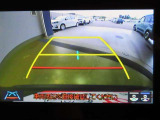 バックガイドモニターで、後方を確認しながら安心して駐車することができます。運転初心者も熟練者も必須の機能ですよ!