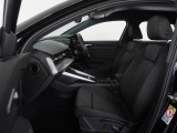 弊社グループ全国7店舗(Audi Approved Automobile有明・調布・豊洲・みなとみらい・堺・箕面・大阪南)の車両はすべて当店でご案内可能です。店舗間の輸送費用はサービスさせていただきます。