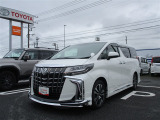 当店では納車整備の際にエンジンで使っているバッテリーまで新品に交換致しますので、ご安心ください!エンジンオイル、エレメント、ワイパーゴム、エアコンフィルタ、ブレーキパッドも半分以下なら交換致します!