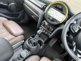 ◆LIBERALAは、輸入車選びの新たなスタイルを提案するインポート・セレクト・ブランドです。オーナー様となる方がクルマから直接感じる感性を第一にした、最良の一台との出会いをコーディネートいたします。
