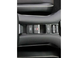【電子制御パーキング+ブレーキホールド】便利なスイッチ式のサイドブレーキ!停車中にブレーキペダルを踏み続けなくても自動的にブレーキを保持する機能も搭載♪