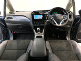 【前方視界】開放的な前方視界!運転がしやすく疲れにくいです♪窓が大きく、見通しがとっても良いおクルマですよ♪