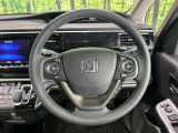 【純正革巻きステアリング】上質な革を使用することで、手にしっかり馴染みとても運転しやすいハンドルです♪