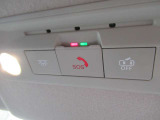 SOSコール搭載車です。スイッチによる任意起動とエアバッグが作動による自動起動で、緊急通報が可能です。(別途、有料申し込み)