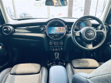 ◆全国納車可能です。納車方法及び費用につきましては、お気軽にコーディネーターまでご相談ください。遠方のご納車の際も我々がしっかりサポートさせて頂きます。お気軽にスタッフまでご相談下さい。