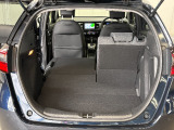 6:4分割で片側だけでも背もたれを倒してOK。乗車人数と荷物の量に応じた様々なシーンで対応可能なシートアレンジ