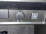 シガーソケット用の充電器が使用可能です!